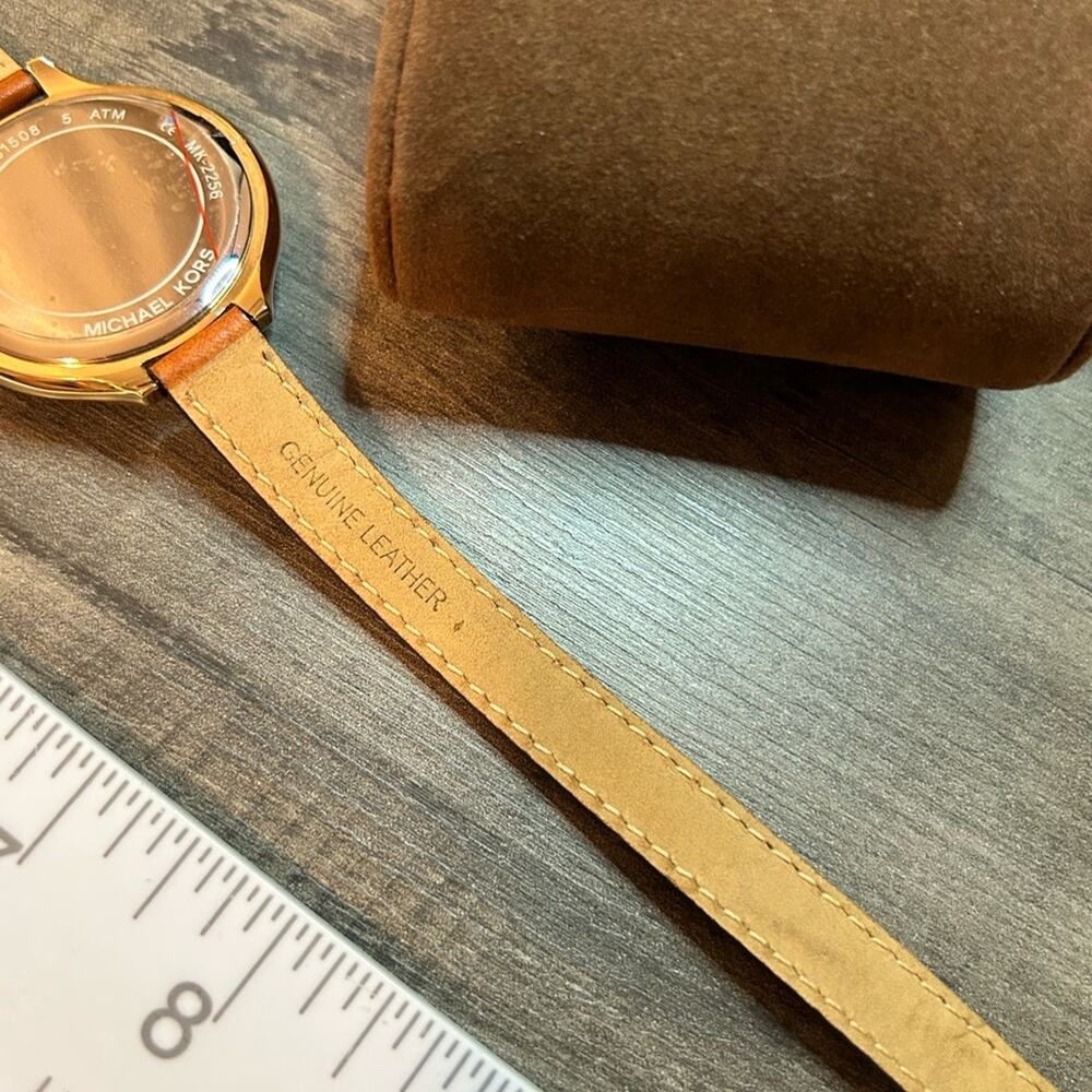 Michael Kors Women’s Double Wrap Watch New in Box!!  Gold face tan leather band - Picture 10 of 15
